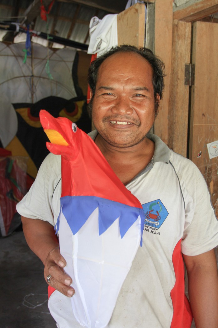 Kitemaker Wayan and his kite, Sanur, Bali