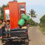 Moving family, Sulawesi