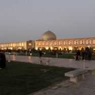 Naqsh-e Jahan Square, Lotfollah Mosque